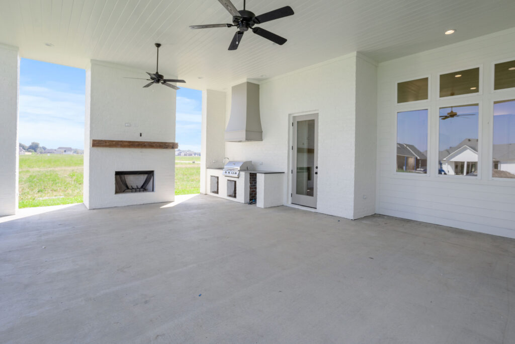 Winding Oak, a custom home by Prestigious Home Builders