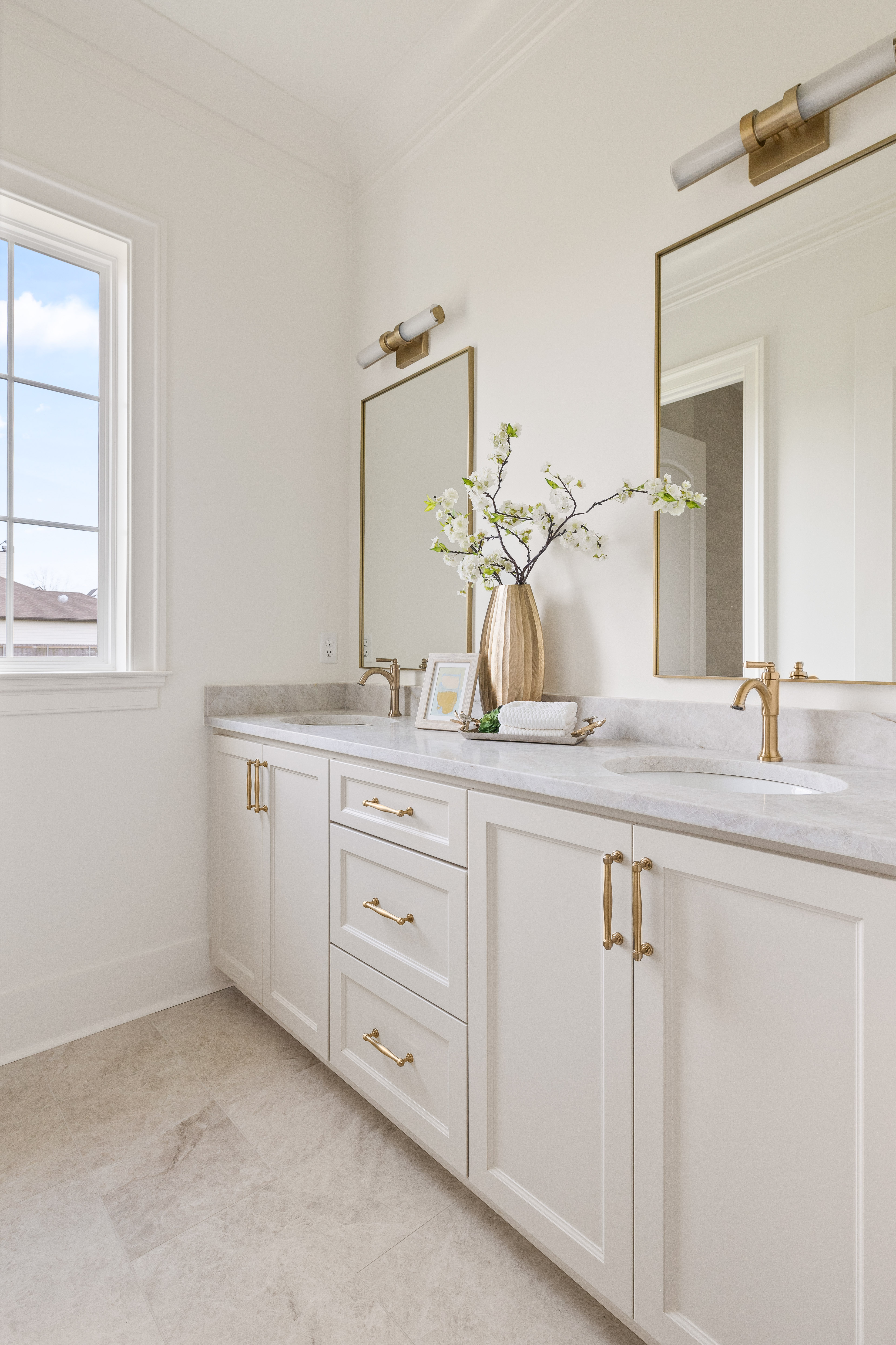 Custom home craftsmanship at Meadowline Residence by Prestigious Home Builders, Acadiana